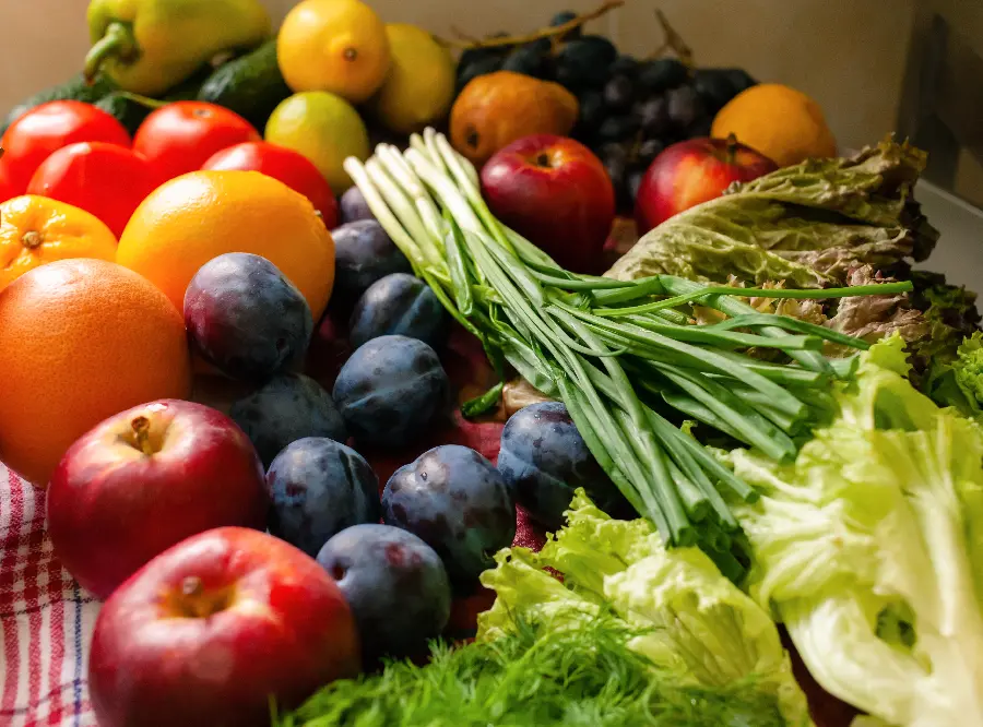 Vegetais, legumes e fibras ajudam a regular o intestino durante o uso de Mounjaro e Wegovy